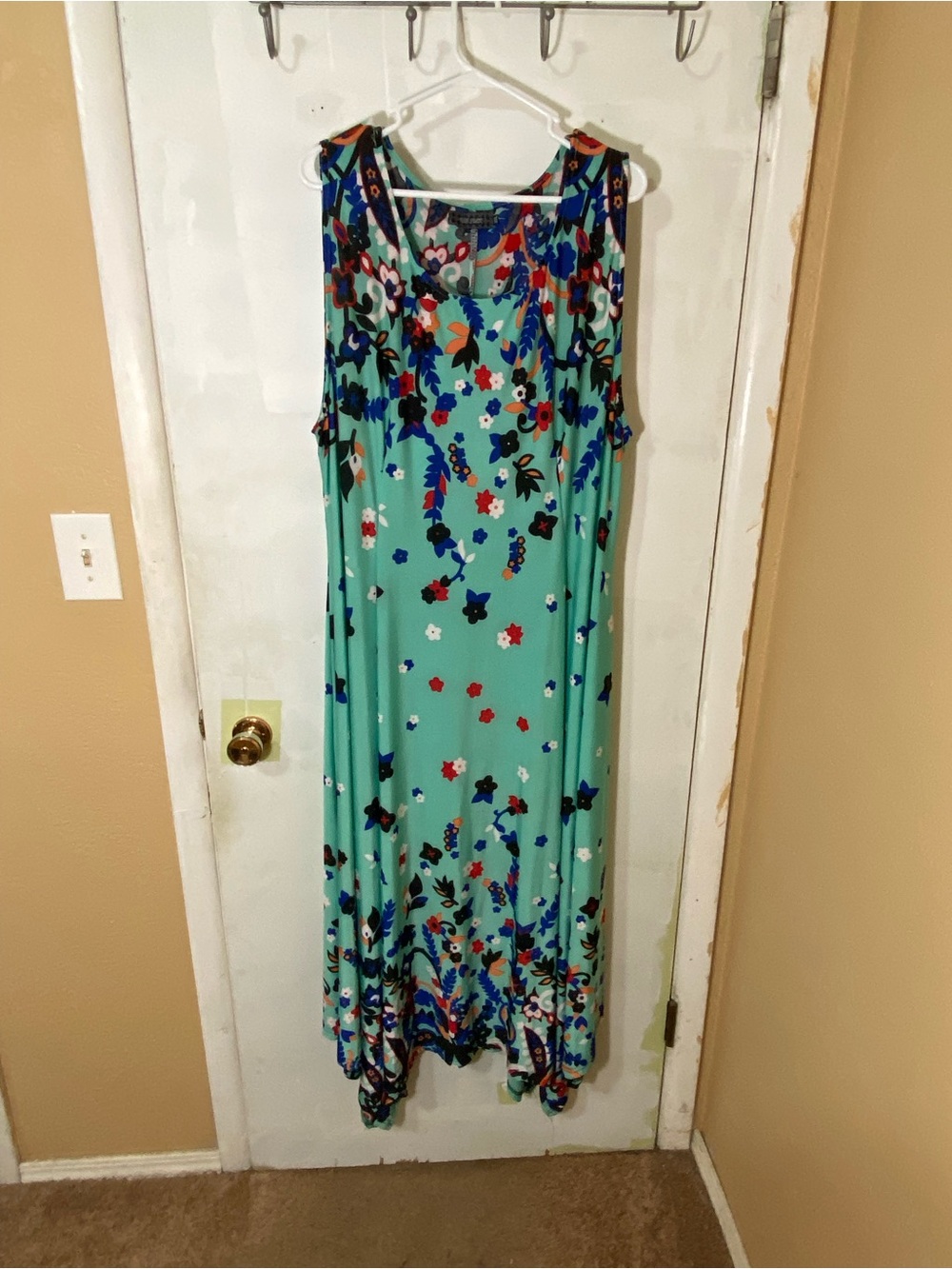 Sleeveless Mint Floral Maxi Dress